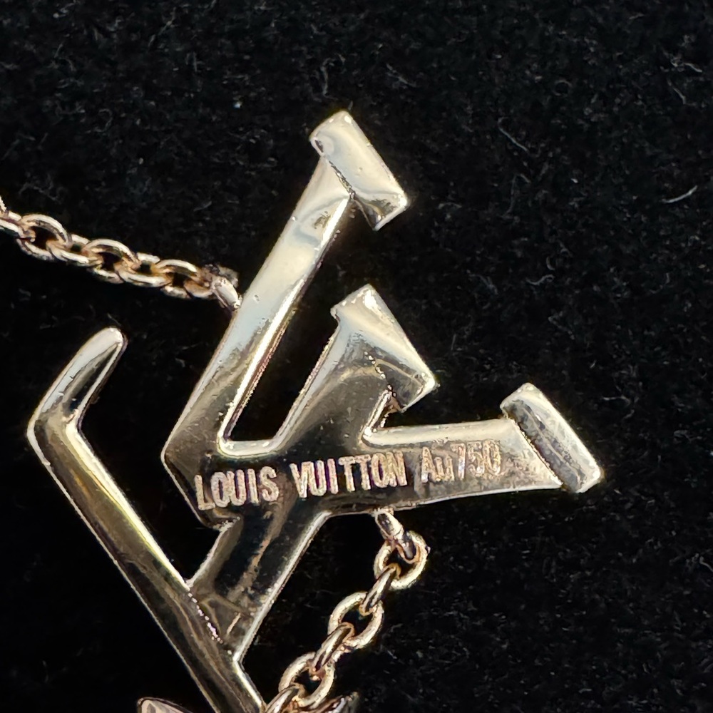 Louis Vuitton Gold Chain Bracelet with Logo Charm - Picture 5 of 5